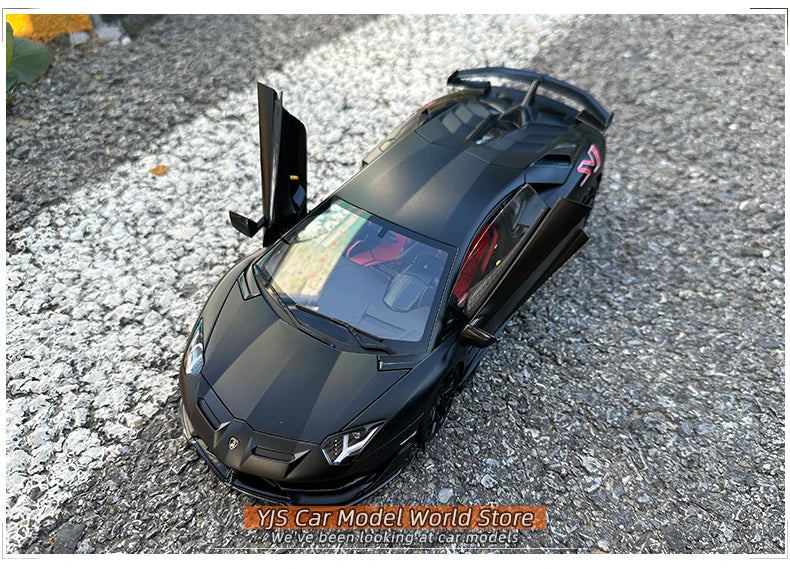AUTOART 1/18 Lamborghini Aventador SVJ Car Model