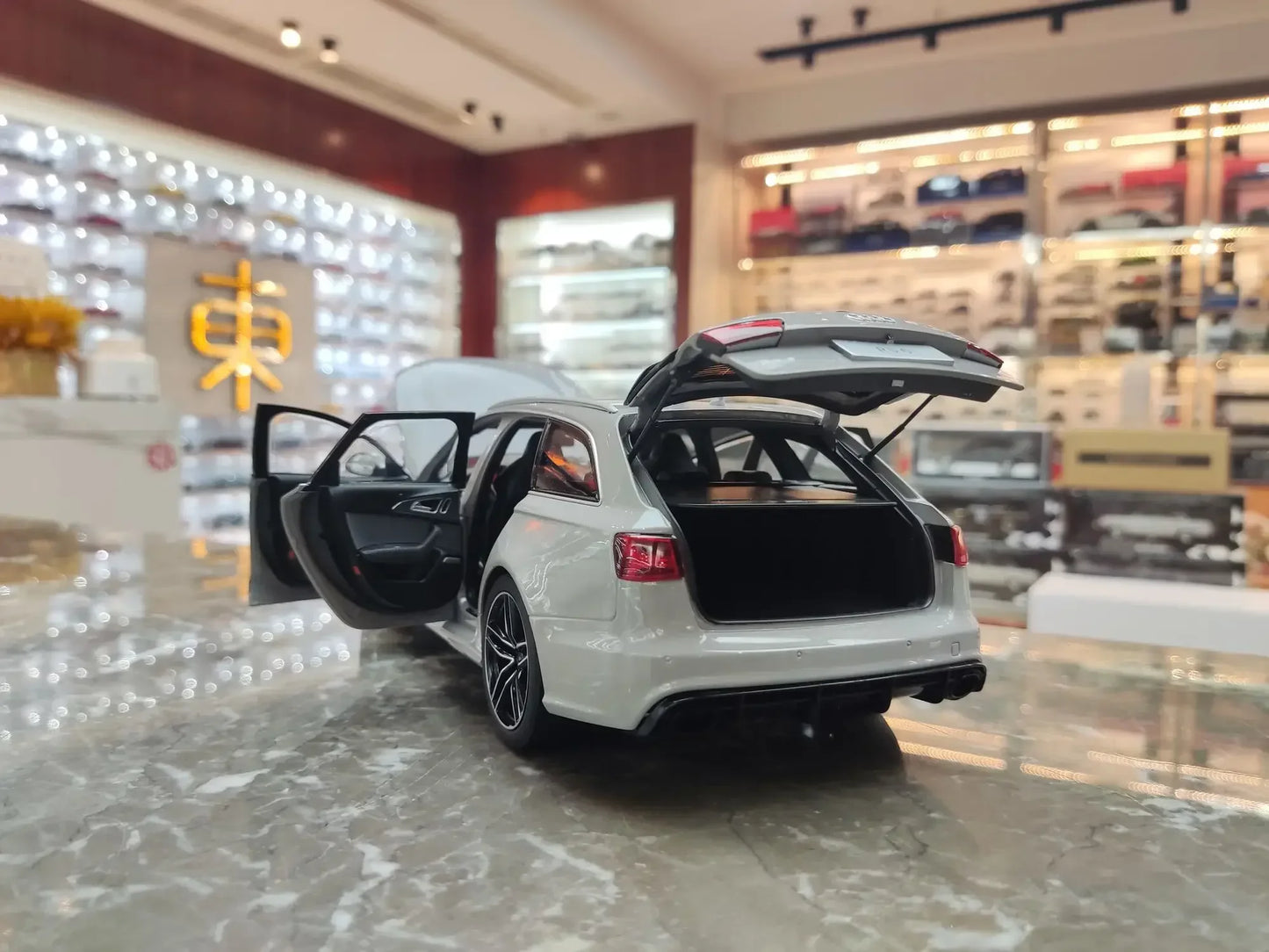 1/18 AUDIRS RS6 RS 6 Avant C7 WELL Diecast Model Toy Cars Boys Girls Gifts