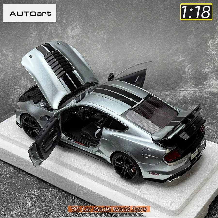 AUTOART New 1/18 scale Ford Mustang Shelby GT500 WHITE SILVER  Sports car model Static display Collection Holiday gift 73097