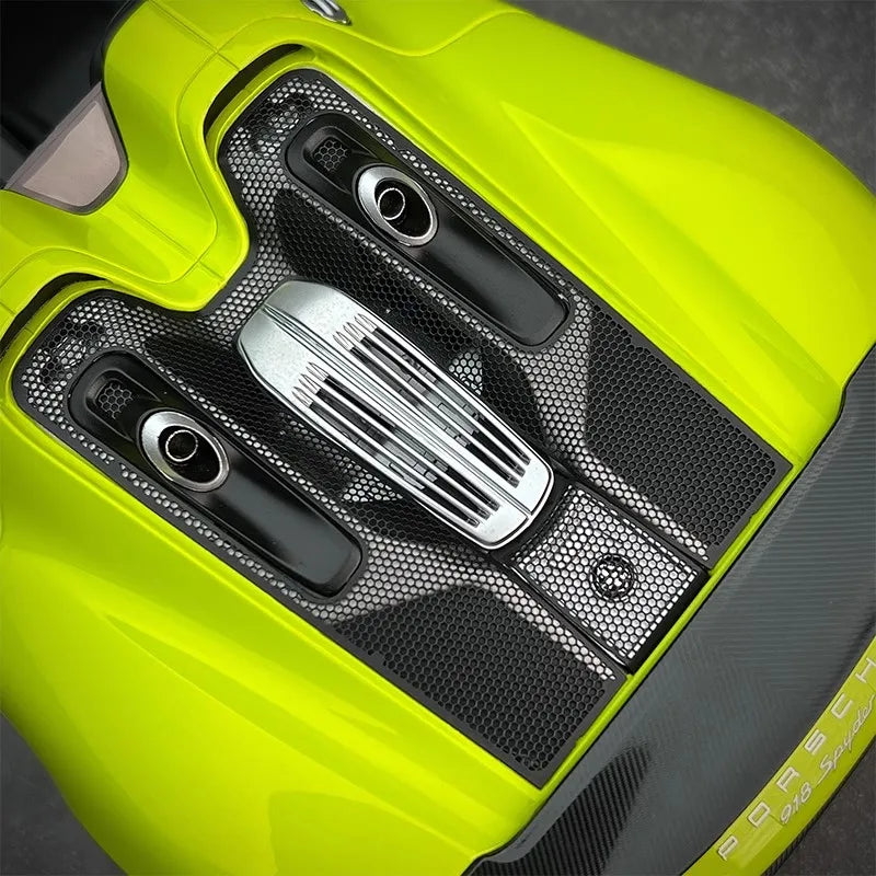 AUTOART car model simulation 1/18 Porsche 918 Car Model alloy room ornament display cars model boy collection christmas gift