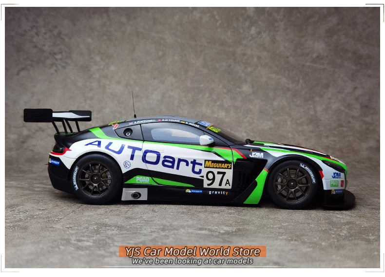 AUTOART Edition 1/18 Aston Martin VANTAGE V12 BATHURST 12HOUR #97 2015 Racing Car Model