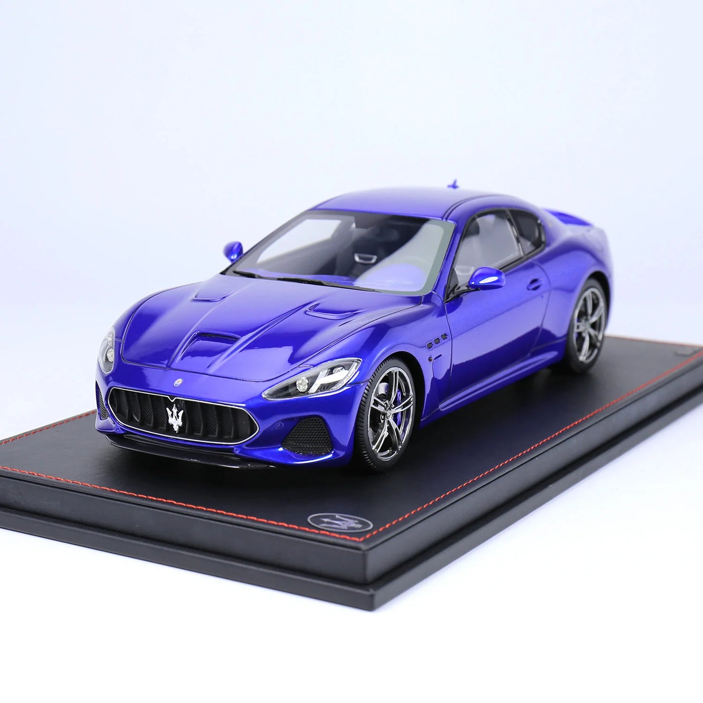 Maserati  1:18 GranTurismo MC resin model