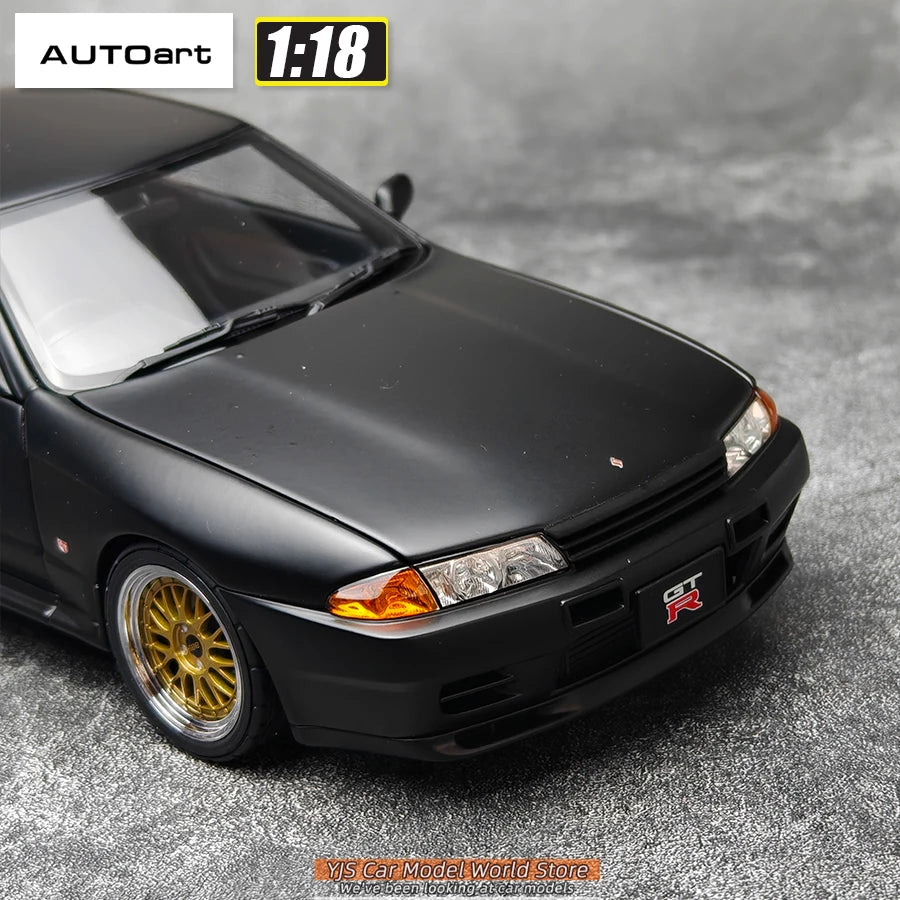 AUTOART 1/18 Nissan R32 V-SPEC II TUNED VERSION  Car model  Send to a friend  Personal collection Static ornamen