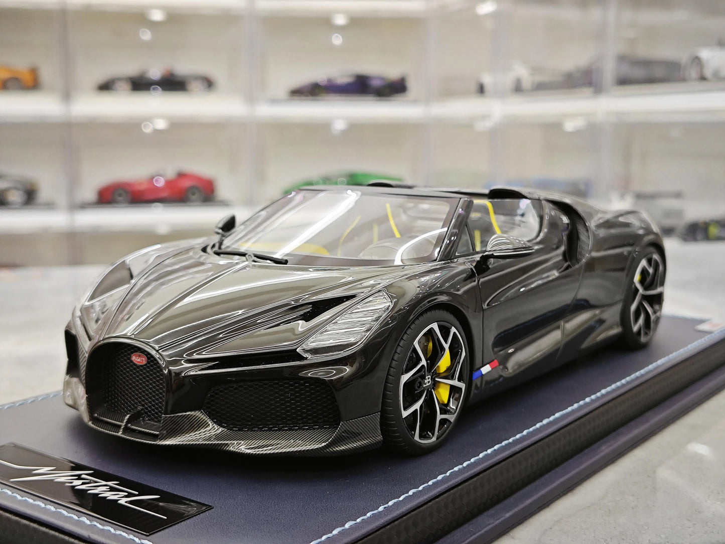 MR 1/18 Bugatti W16 Mistral Resin Motor Vehicle Toy Die-casting Metal Model Collection Boy Gifts