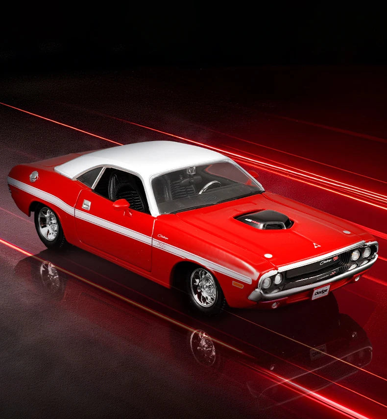 Maisto 1:24 Dodge Challenger R/T Coupe 1970 Alloy Car Diecasts & Toy Vehicles Car Model Miniature Scale Model