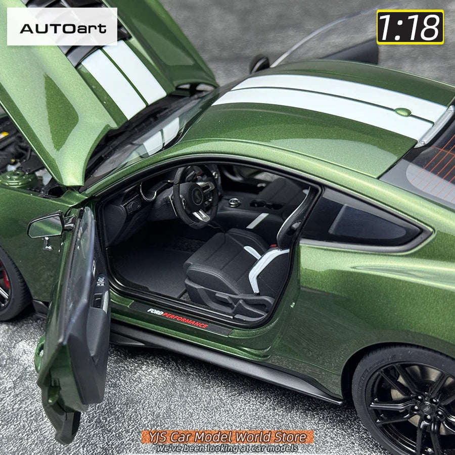 AUTOART New 1/18 scale Ford Mustang Shelby GT500 WHITE SILVER  Sports car model Static display Collection Holiday gift 73097