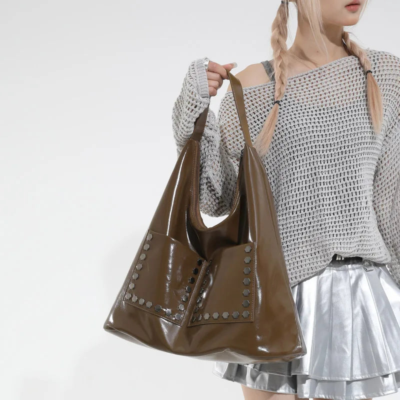 Retro Rivet Ladies Underarm Bag Fashion Girls Trend PU Leather Shoulder Bag Simple Design Style Large Capacity Women's Tote Bag