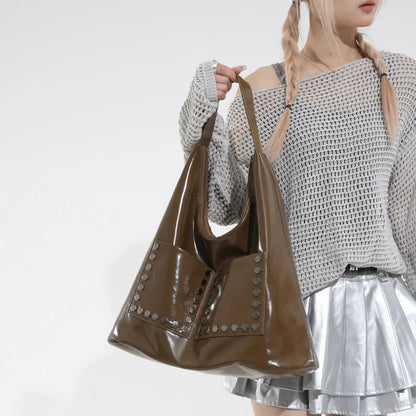 Retro Rivet Ladies Underarm Bag Fashion Girls Trend PU Leather Shoulder Bag Simple Design Style Large Capacity Women's Tote Bag