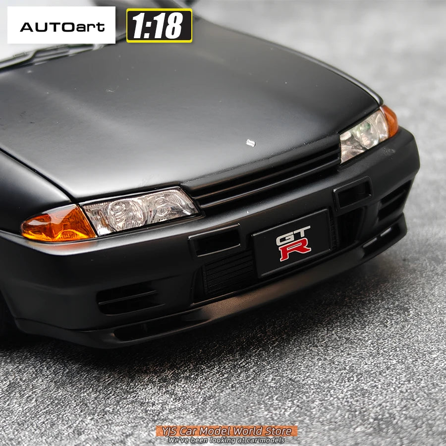 AUTOART 1/18 Nissan R32 V-SPEC II TUNED VERSION  Car model  Send to a friend  Personal collection Static ornamen