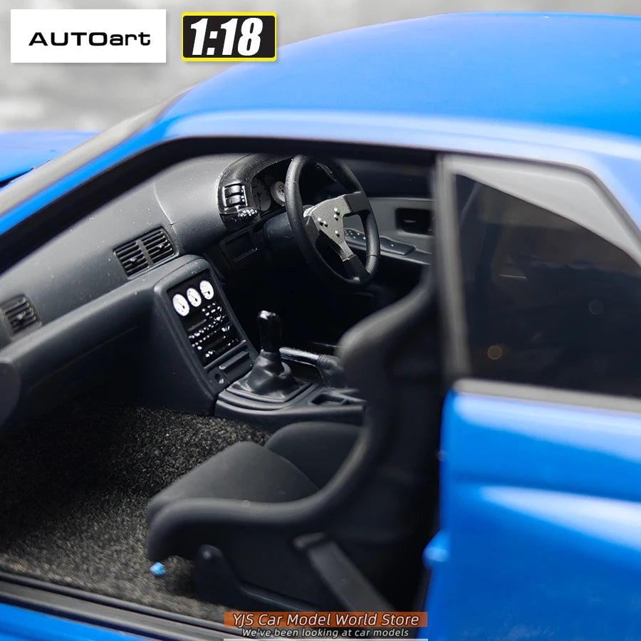 AUTOART 1/18 Nissan R32 V-SPEC II TUNED VERSION  Car model  Send to a friend  Personal collection Static ornamen