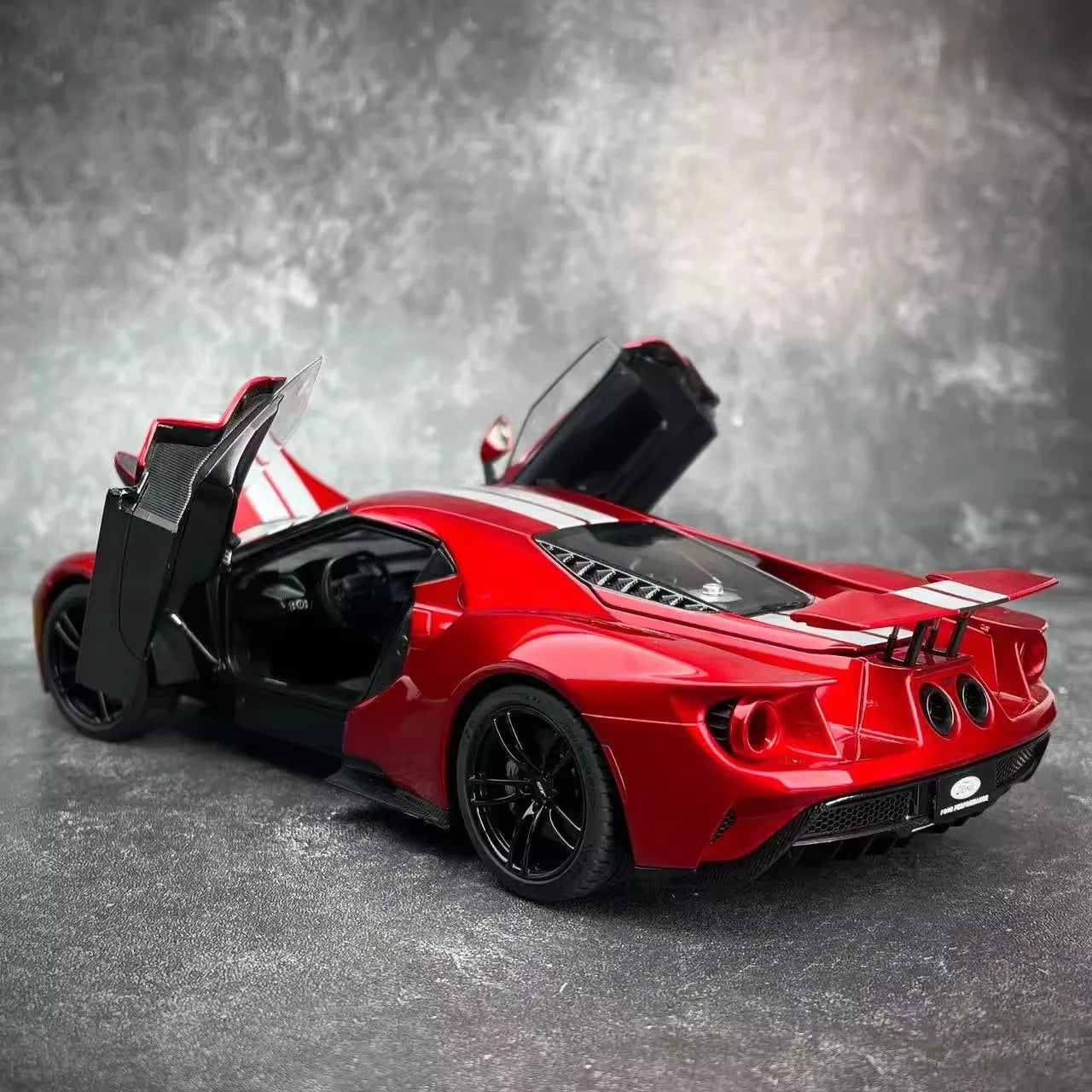 AUTOART 1:18 scale Ford GT ABS material Full Open car model Static Display Holiday gift collection Sports car model