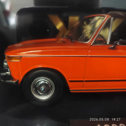 KK Bmw Special Offer Diecast 1/18 Scale Bmw Alloy Car Model Original Box Wrong Base