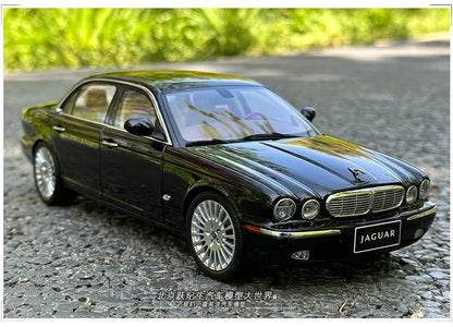 Almost Real AR 1/18 Jaguar XJ6 X350 Car models give gifts to friends Adult toys Birthday gifts to friends Company show metal