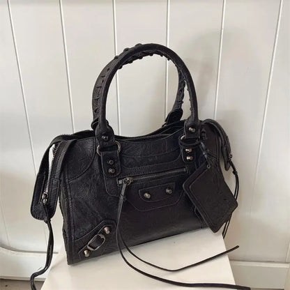 Paris Rivet Locomotive Bag ins Spice Girl Bag French Premium Sense Retro Trendy Portable Pillow Bag One Shoulder Crossbody Bag