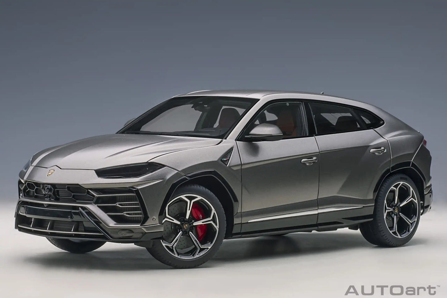 AUTOART New model 1/18 scale LAMBORGHINI URUS   car model Static display Collection Holiday gift