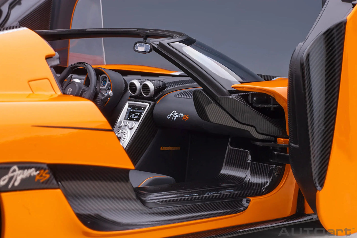 Autoart model 1/18 Scale New KOENIGSEGG AGERA RS car model Static Decorative Items Gift Collection