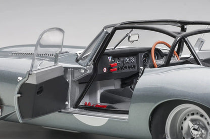AUTOART  1:18  Jaguar Lightweight E-Type  Car model  Send to a friend Holiday gift Model collection