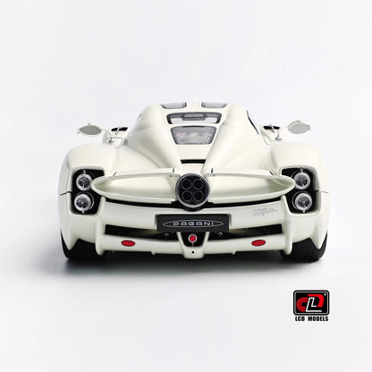 Pre-sale for shipment in 2026： LCD diecast model 1/18 scale Pagani Utopia static display festive gift collection