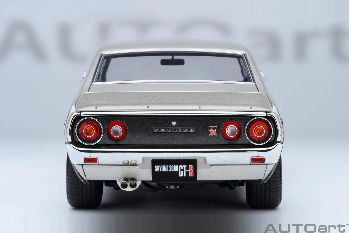 NISSAN SKYLINE 2000 GT-R (KPGC110) TUNED VERSION RS WATANABE WHEEL AUTOart 1/18 Static display model gift collection
