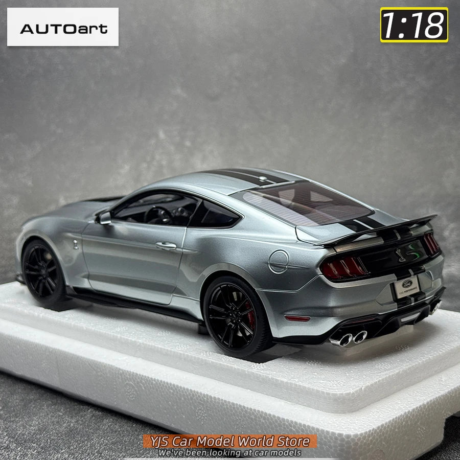 AUTOART New 1/18 scale Ford Mustang Shelby GT500 WHITE SILVER  Sports car model Static display Collection Holiday gift 73097