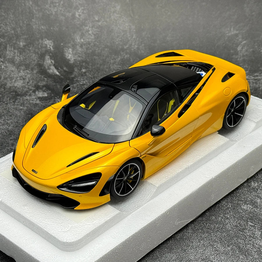 AUTOart 1:18 scale for McLaren 720S  Sports car model static display pieces holiday gift collection