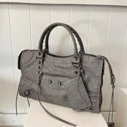 Paris Rivet Locomotive Bag ins Spice Girl Bag French Premium Sense Retro Trendy Portable Pillow Bag One Shoulder Crossbody Bag