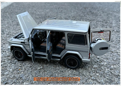 AUTOART 1:18 G63 2017 Car model SUV  Personal collection of holiday gifts