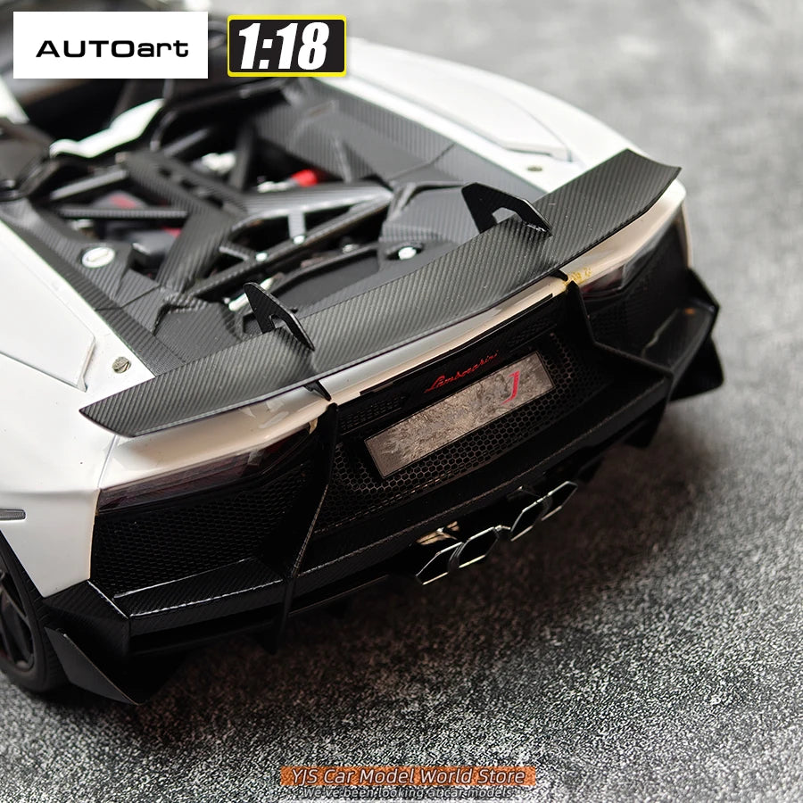 AUTOART 1/18 Lamborghini Aventador J Car Model