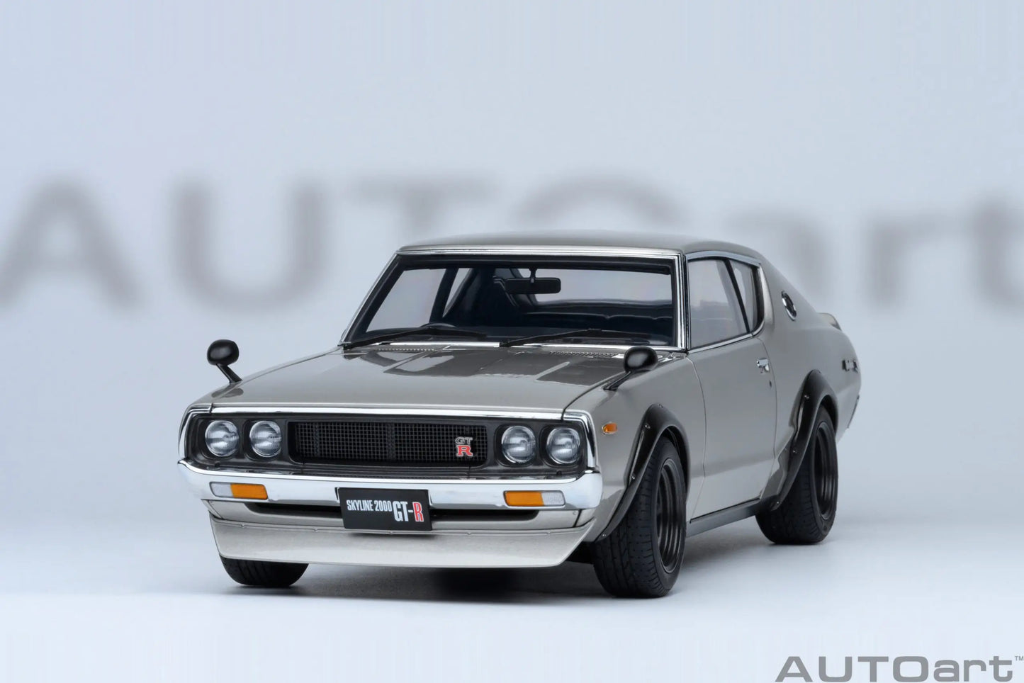 NISSAN SKYLINE 2000 GT-R (KPGC110) TUNED VERSION RS WATANABE WHEEL AUTOart 1/18 Static display model gift collection