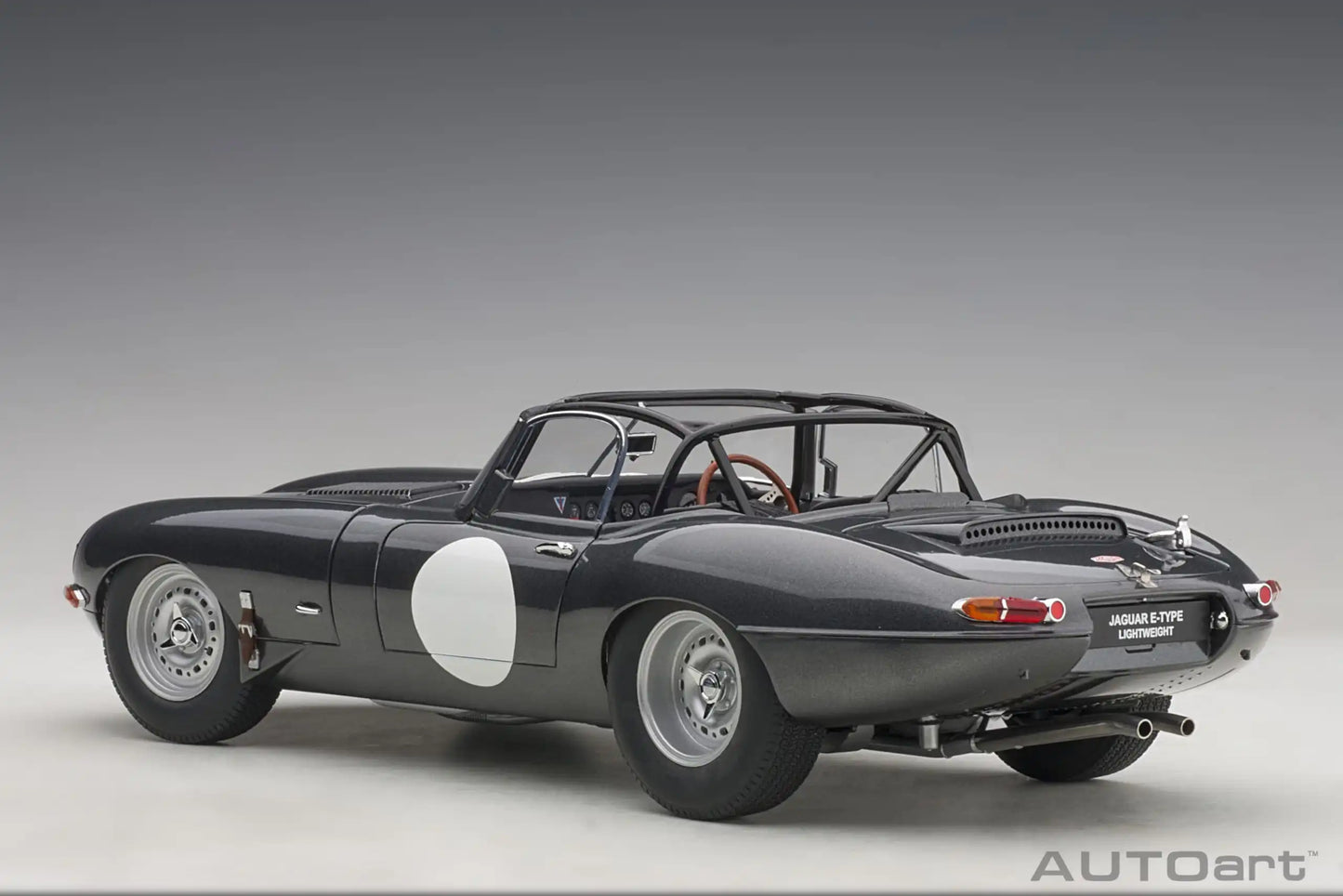 AUTOART  1:18  Jaguar Lightweight E-Type  Car model  Send to a friend Holiday gift Model collection