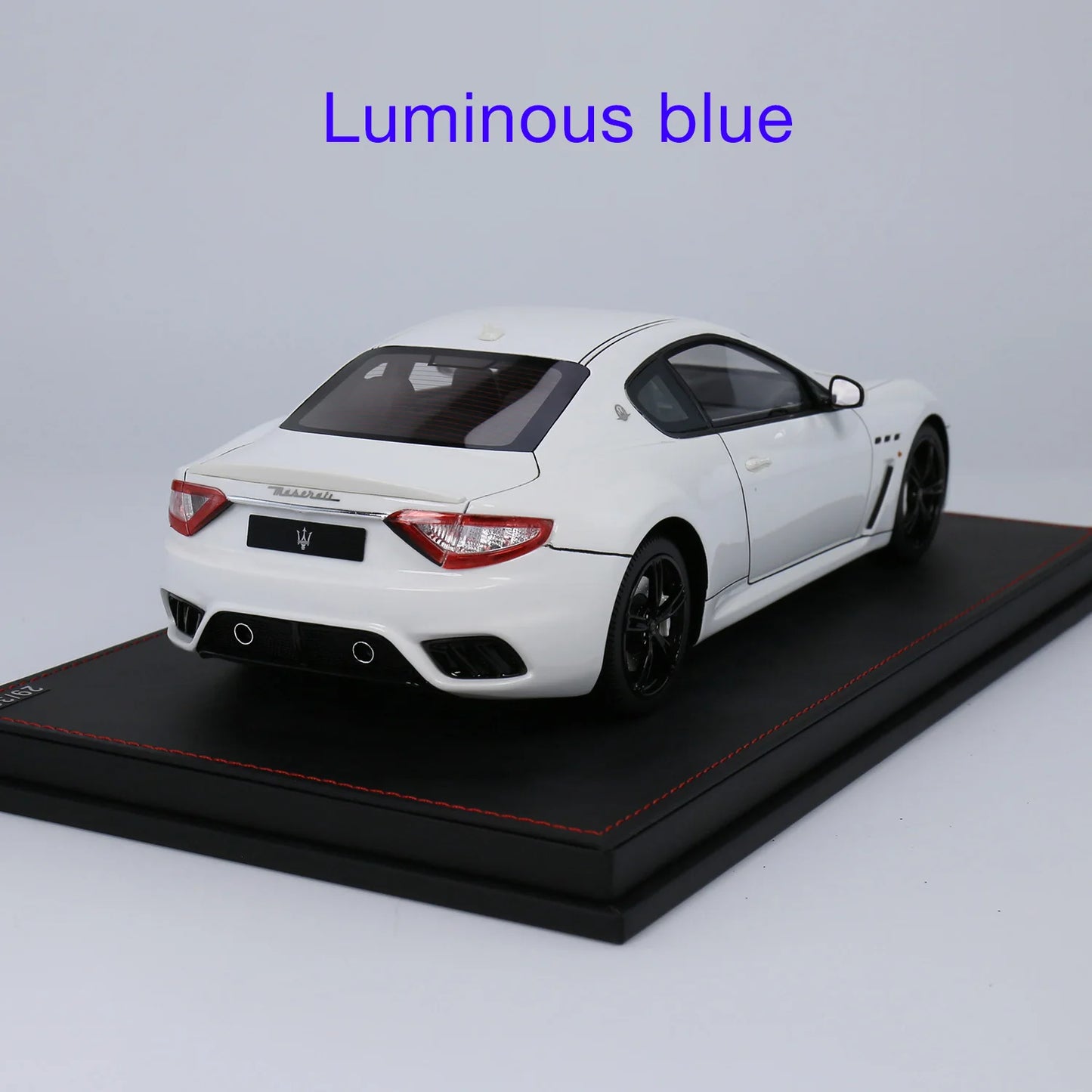Maserati  1:18 GranTurismo MC resin model