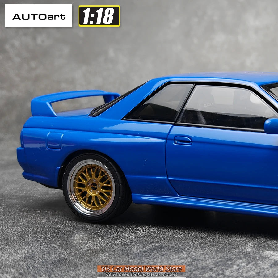 AUTOART 1/18 Nissan R32 V-SPEC II TUNED VERSION  Car model  Send to a friend  Personal collection Static ornamen