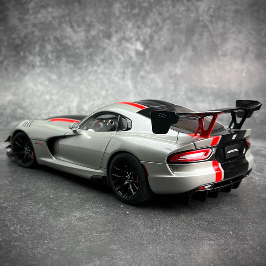 AUTOART 1/18 DODGE VIPER ACR 2017 Car Model