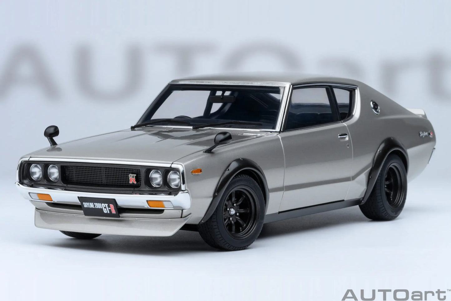 NISSAN SKYLINE 2000 GT-R (KPGC110) TUNED VERSION RS WATANABE WHEEL AUTOart 1/18 Static display model gift collection