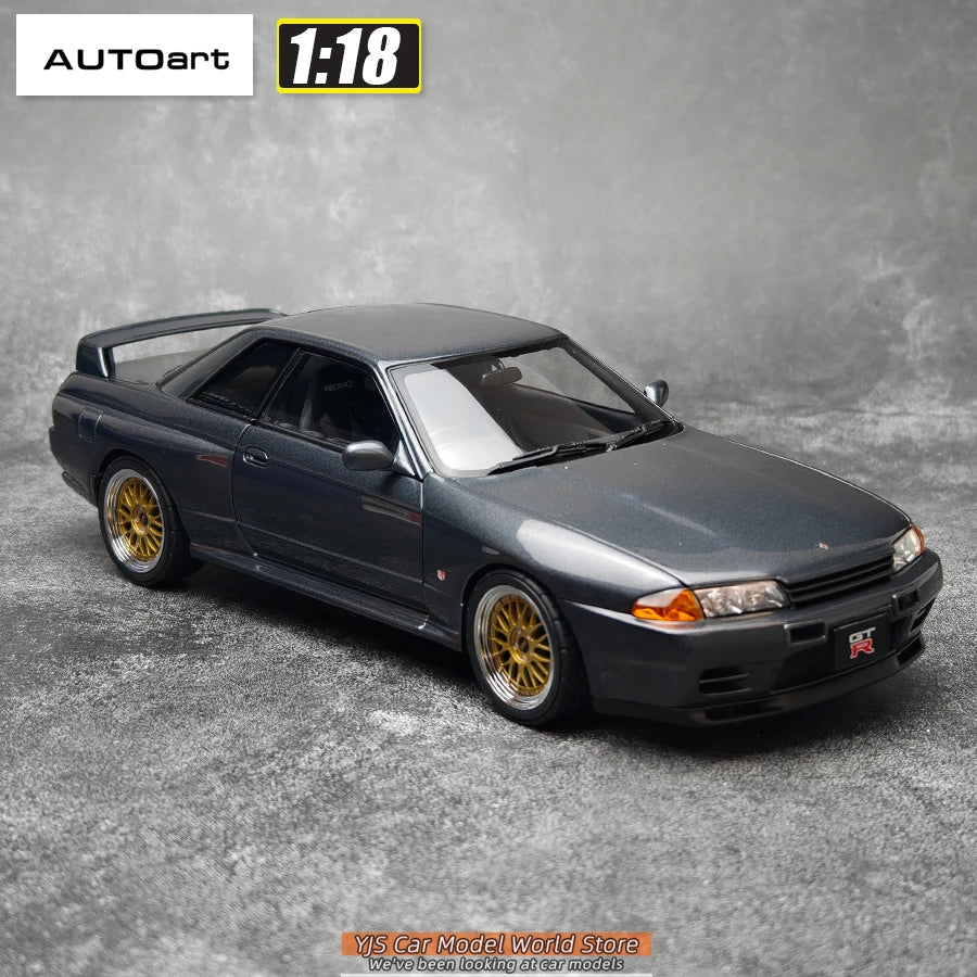 AUTOART 1/18 Nissan R32 V-SPEC II TUNED VERSION  Car model  Send to a friend  Personal collection Static ornamen