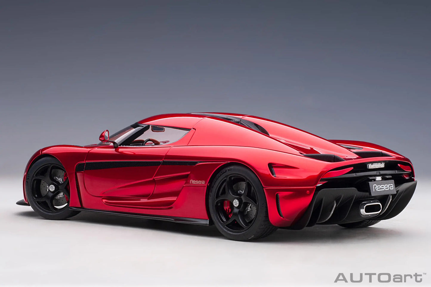 AUTOart model 1/18 Scale New  Koenigsegg Regera car model Static Decorative Items Holiday Gift Collection