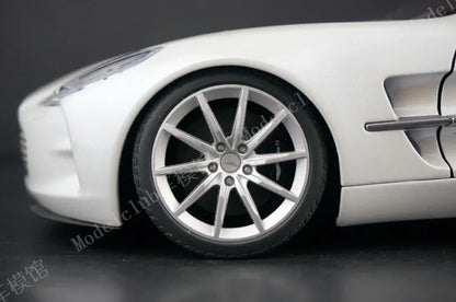 Autoart 1:18 One-77 Simulation Limited Edition All Open Alloy Metal Static Car Model Toy Gift