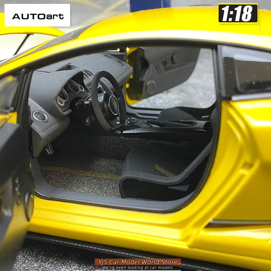 AUTOART 1/18 Lamborghini Gallardo LP570-4 Car model  Send to a friend  Personal collection Static ornamen