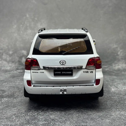 Car diecast model 1/18 LAND CRUISER 200 Green model static display holiday gift collection