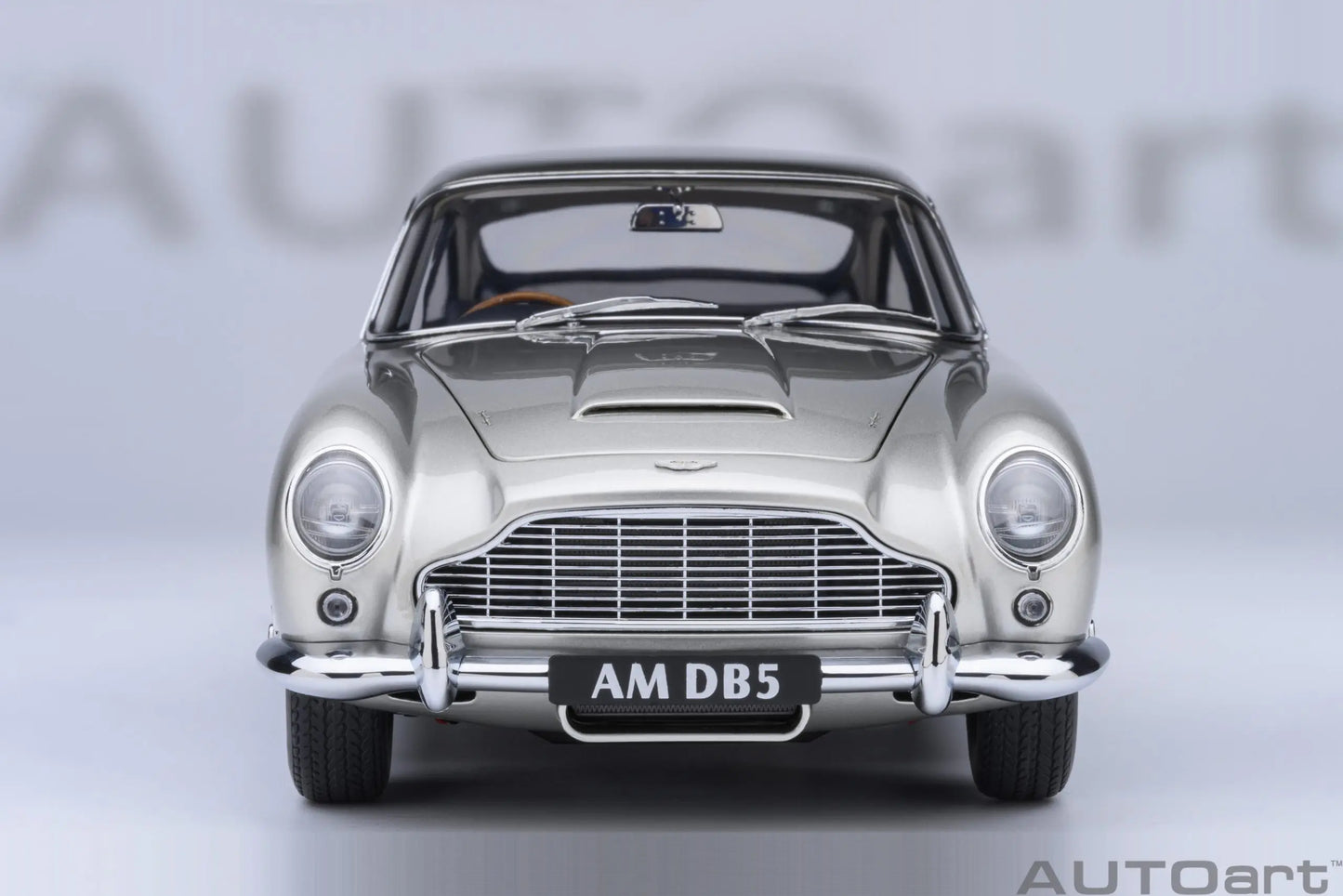 Autoart 1/18 ASTON MARTIN DB5  ABS 007/Goldfinger Bond , door full open sports car model static decoration collection