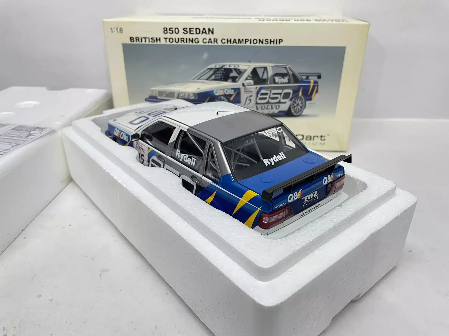 Autoart 1:18 850 Sedan BTCC #15 Simulation Limited Edition All Open Alloy Metal Static Car Model Toy Gift