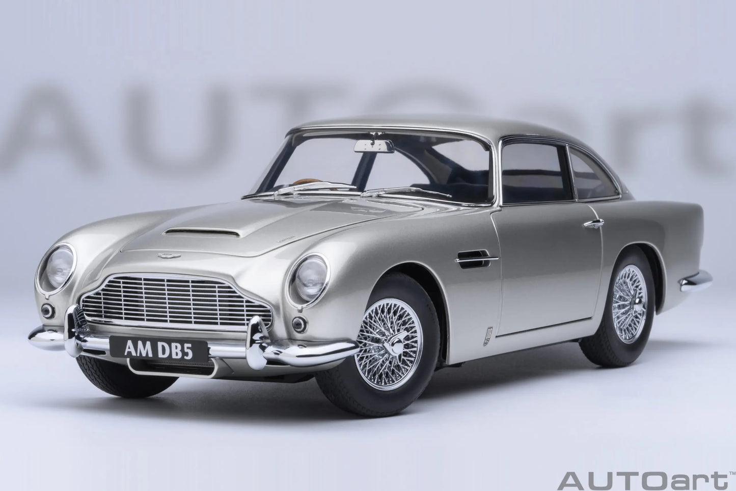 Autoart 1/18 ASTON MARTIN DB5  ABS 007/Goldfinger Bond , door full open sports car model static decoration collection