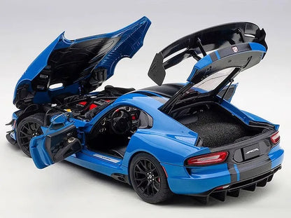 AUTOART New 1/18 scale DODGE VIPER ACR 2017 car model Static display Collection Holiday gift