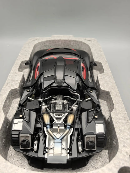 Autoart 1:18 P1 Black Red Simulation Limited Edition All Open Alloy Metal Static Car Model Toy Gift