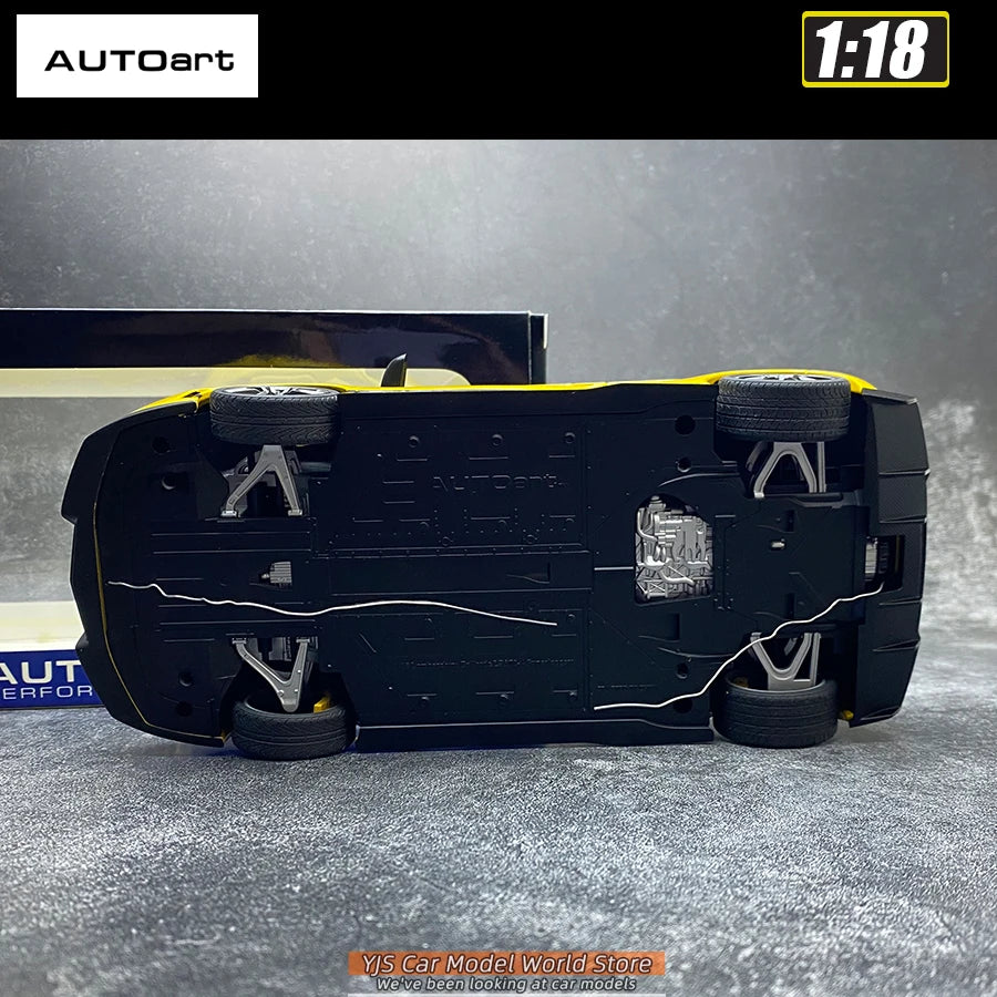 AUTOART 1/18 Lamborghini Gallardo LP570-4 Car model  Send to a friend  Personal collection Static ornamen