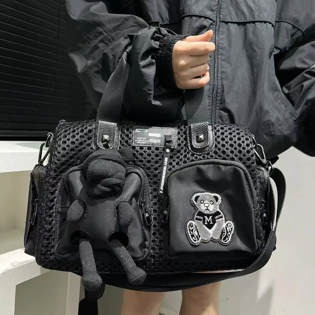 Ladies' fashionable mesh splicing casual handbag with multiple pockets, teddy bear doll, single shoulder diagonal cross bag