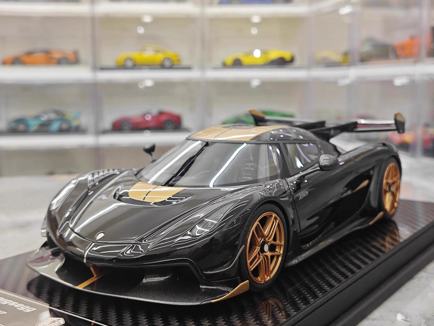 Frontiart Car Model 1/18 Koenigsegg Jesko Car Model Resin Model Limited Edition Cars Model Room Ornament Boy Collection Gift