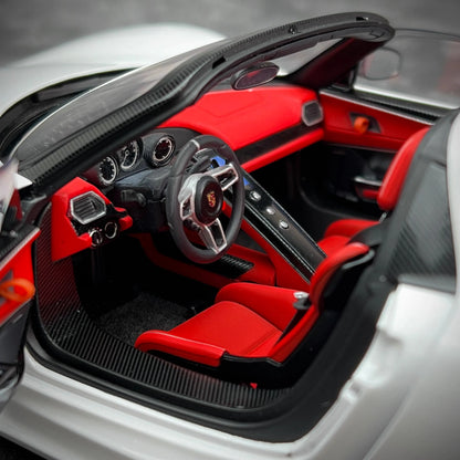 AUTOART car model simulation 1/18 Porsche 918 Car Model alloy room ornament display cars model boy collection christmas gift