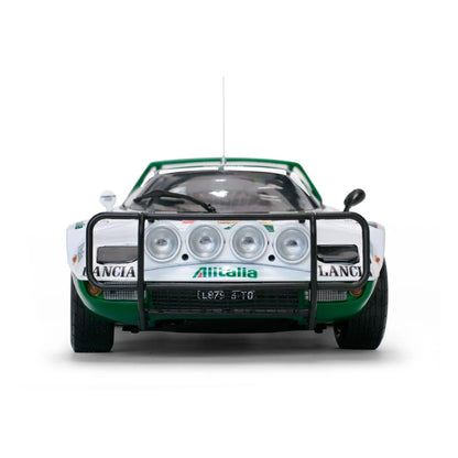 WELLY 1/18 Lancia Stratos HF #8 1975 Rally Car Model