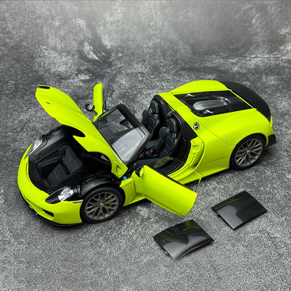AUTOART  1/18 scale 918 SPYDER Model Car Martini Livery  display holiday gift